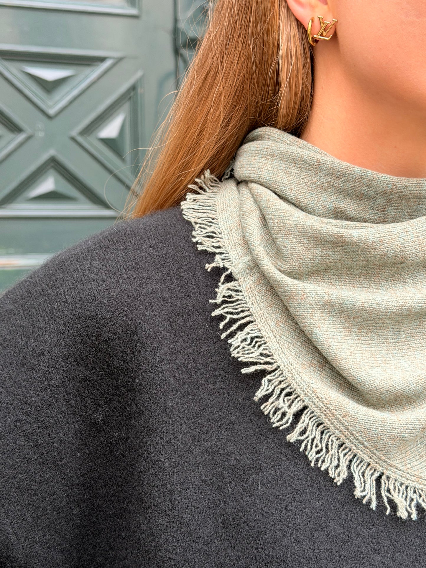 The Gosche Cashmere Triangle